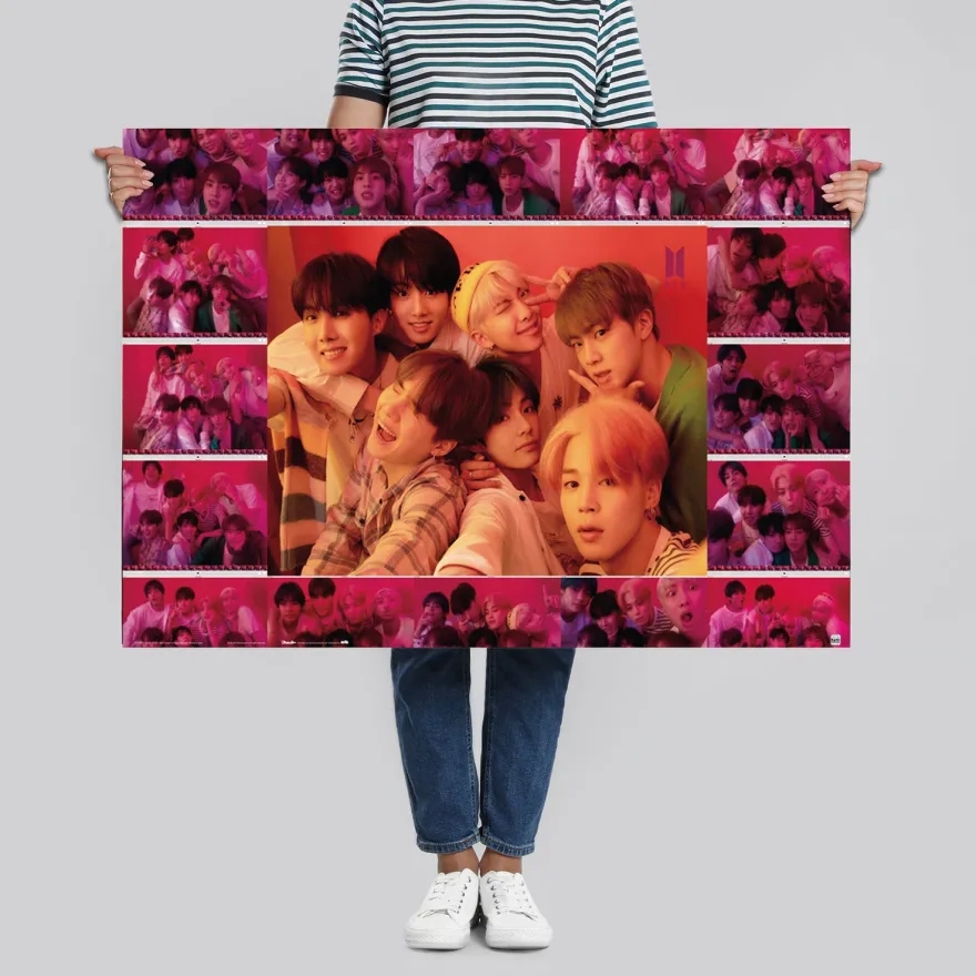 BTS Poster Selfie
