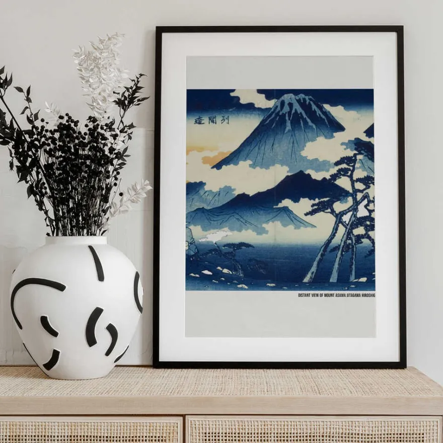 Distant View of Mount Asama, im Shinshu District von Utagawa Hiroshige für Kunstliebhaber