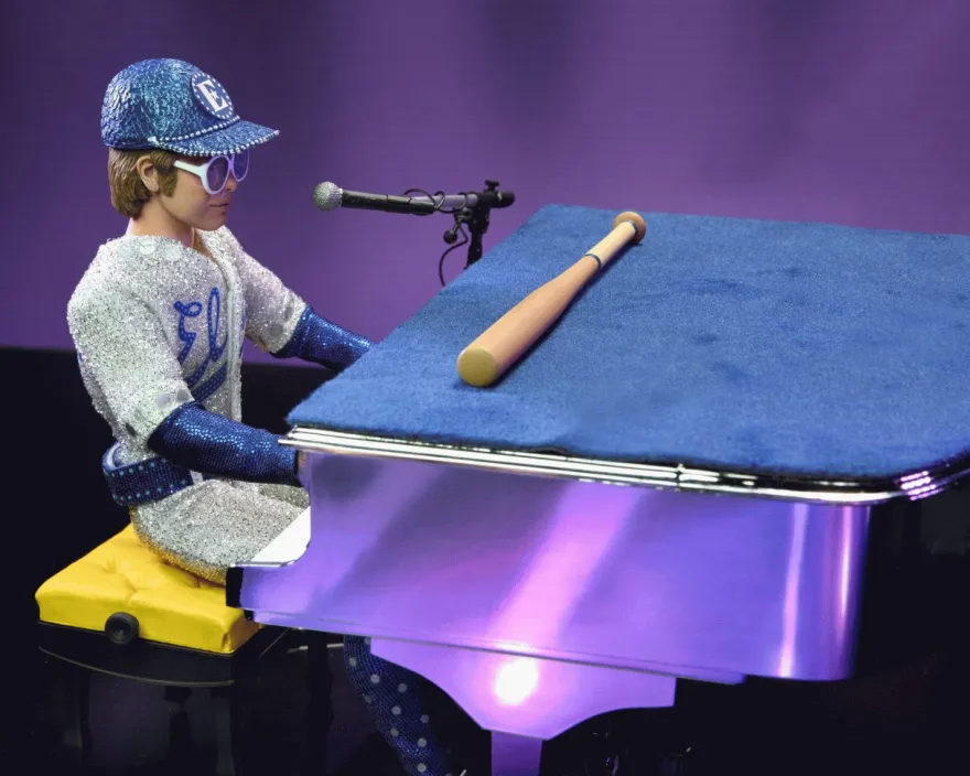 Elton John & Piano Actionfigur Live 1975 incl. Konzertflügel