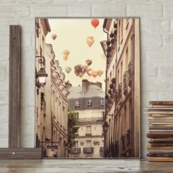 Flying Over Paris Kunstdruck Irene Suchocki