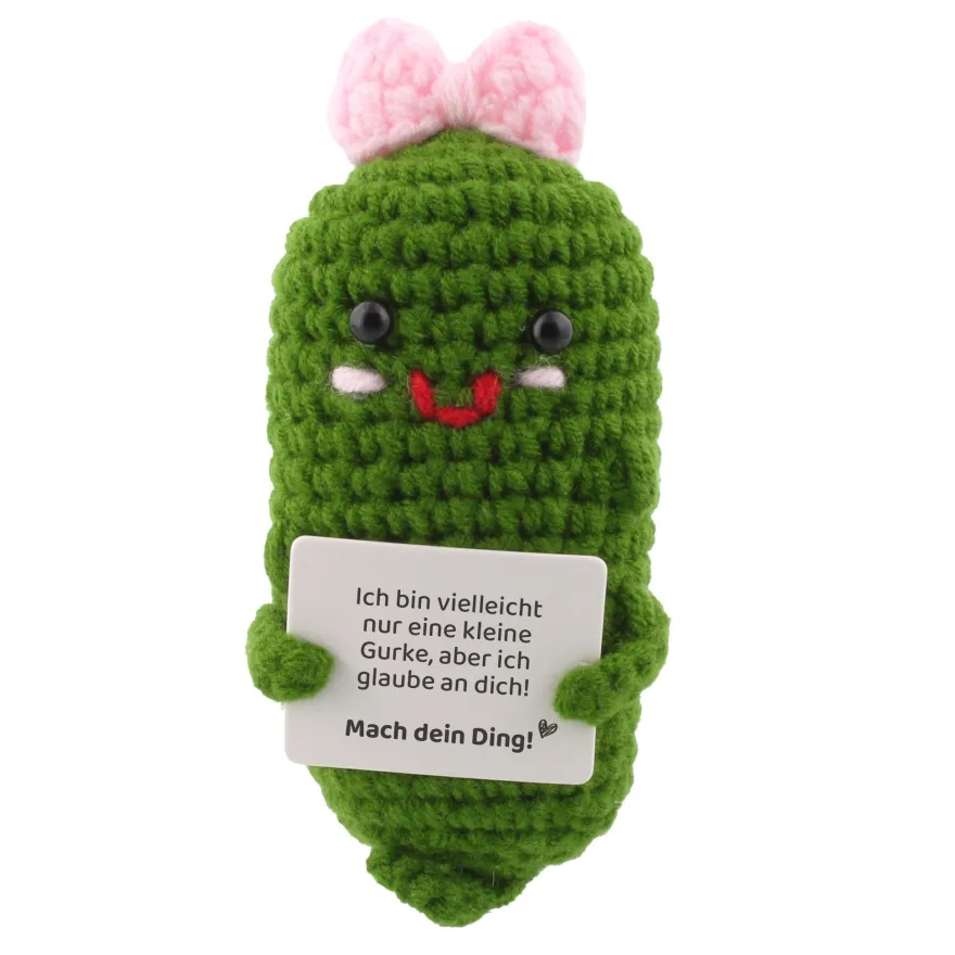 Gemüse Buddies Häkelfigur Gurke mit Schleife