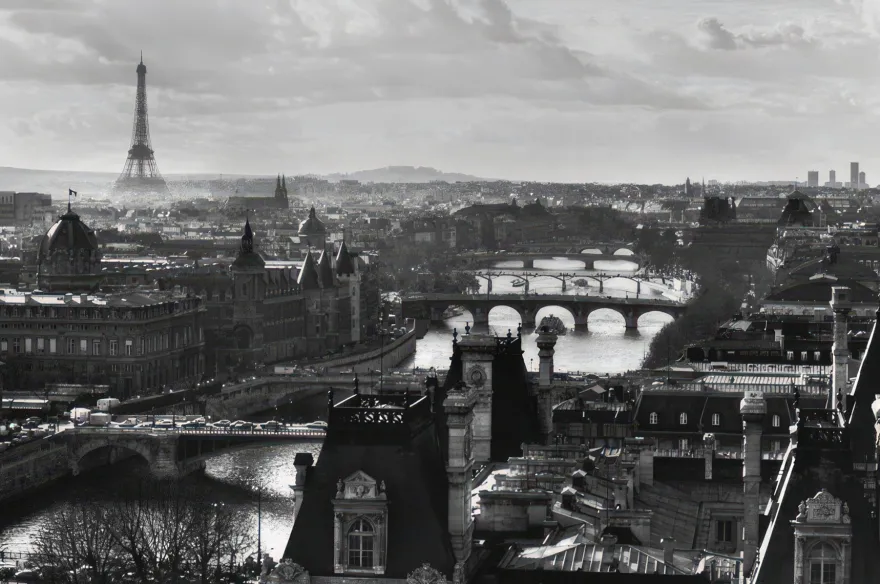 Paris Retro Poster s/w