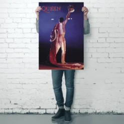 Queen Poster Crown