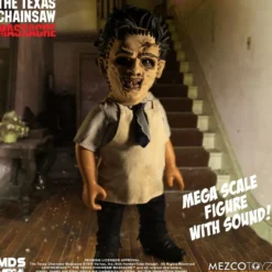Texas Chainsaw Massacre 15' Talking Mega Scale Leatherface