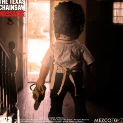 Texas Chainsaw Massacre 15' Talking Mega Scale Leatherface
