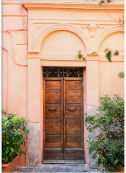 The Trastevere door ||